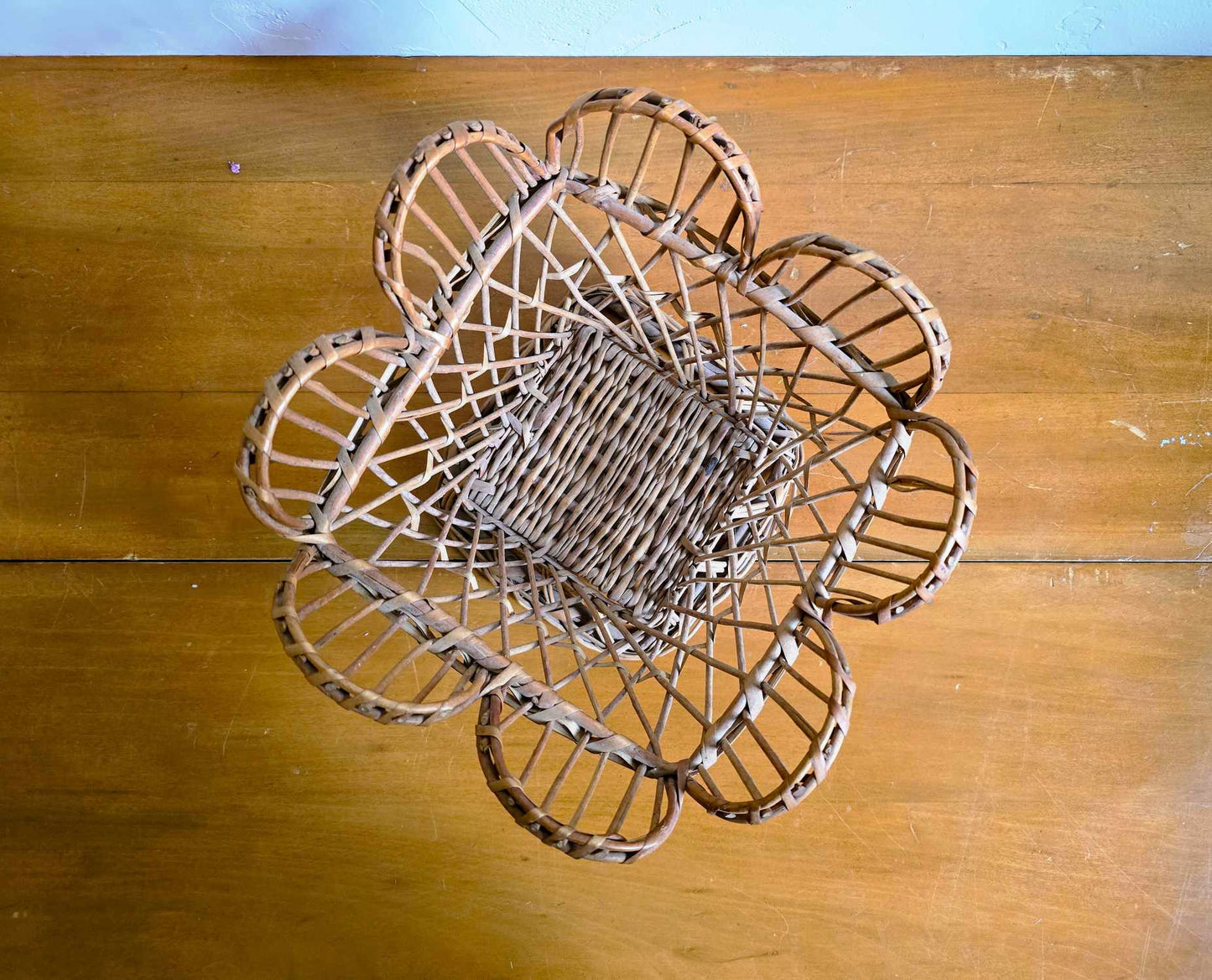 Flower Shaped Scalloped Wicker basket