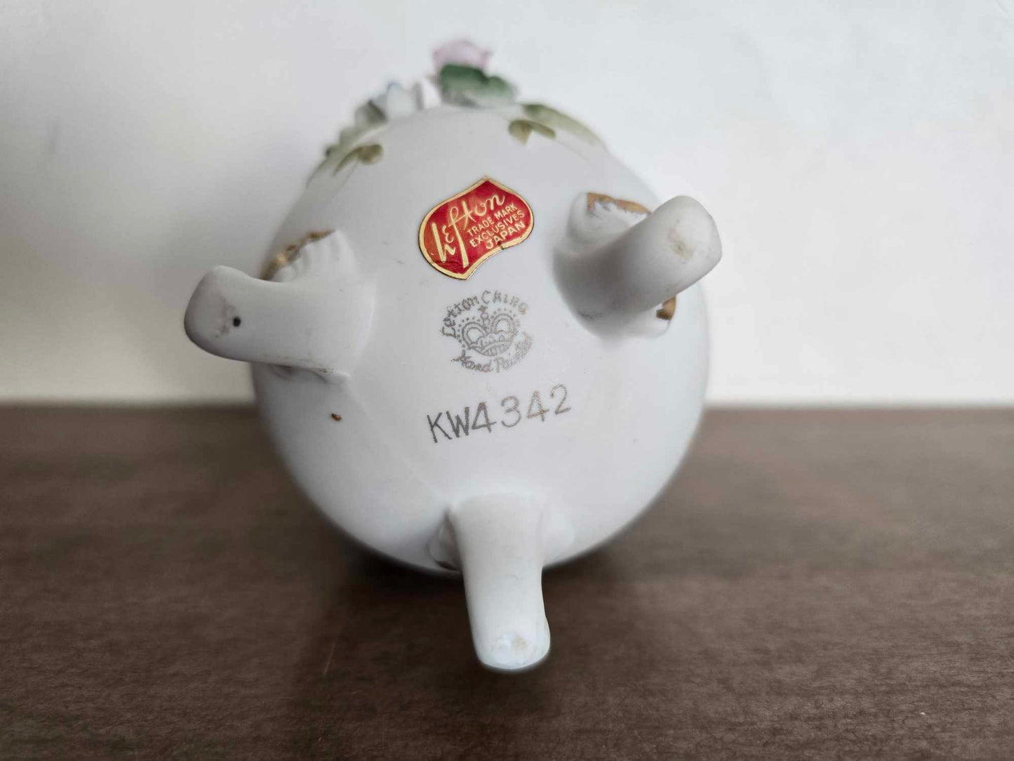 Three Footed Lefton China Egg Vase Planter Holder