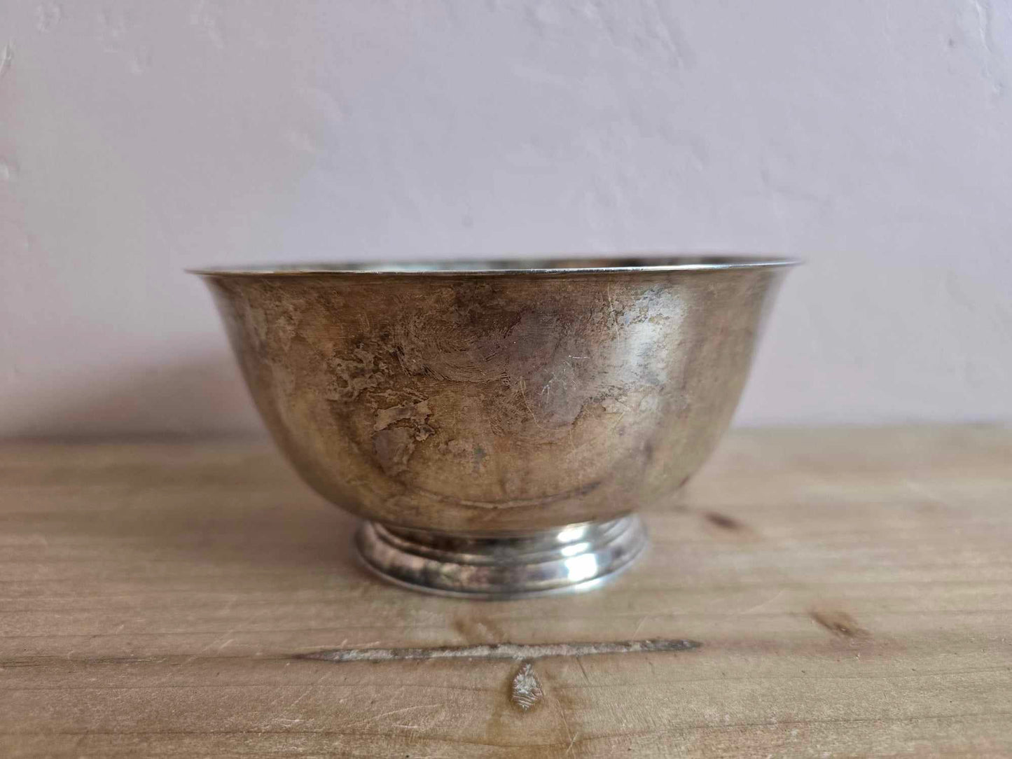 Vintage Oneida Silversmiths "Paul Revere Reproduction" Silver Plated Bowl